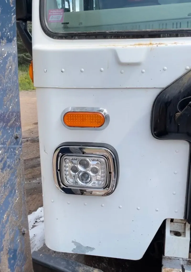 Straight truck, front and fender after